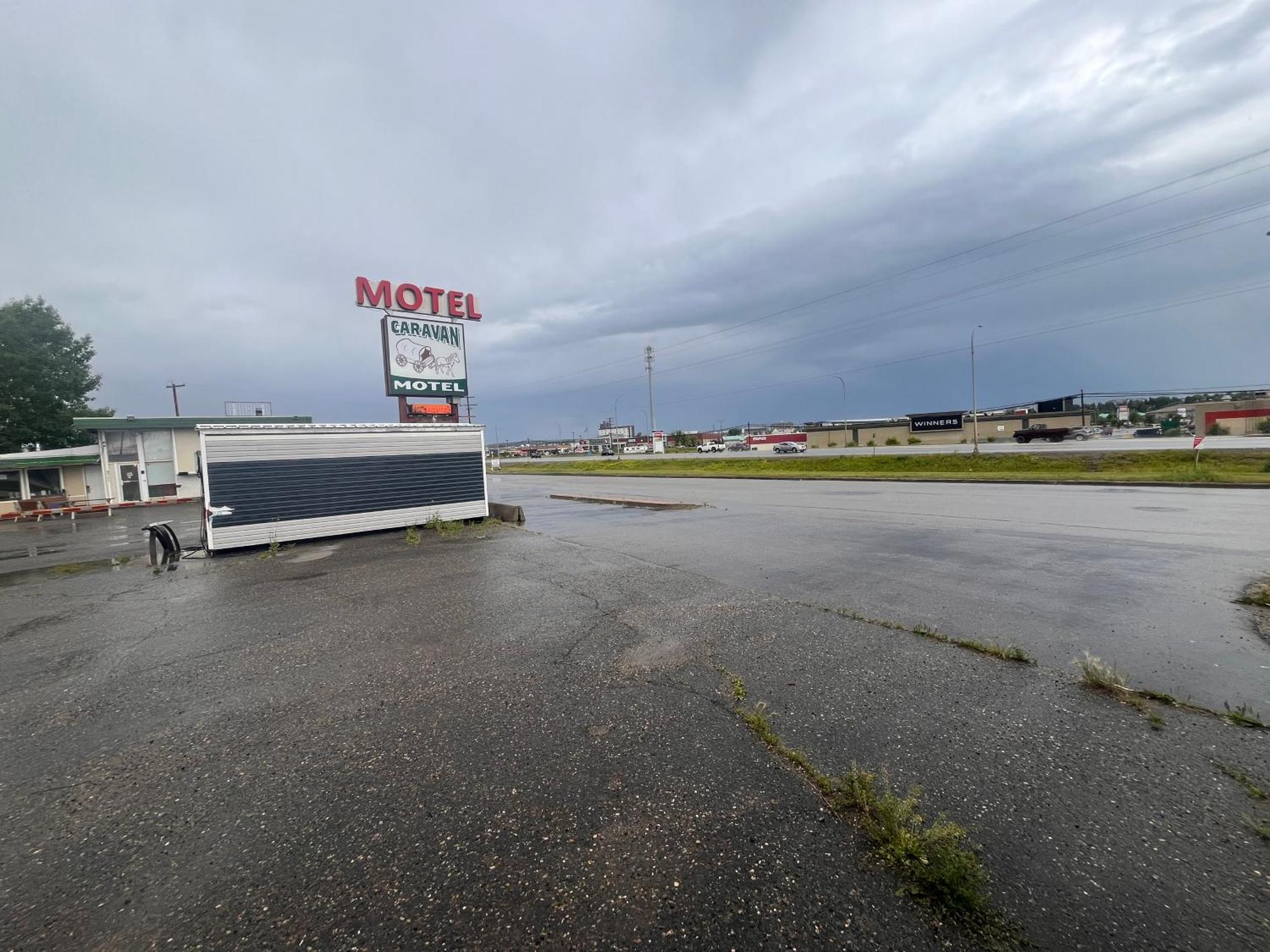 Caravan Motel Fort St. John Exterior photo